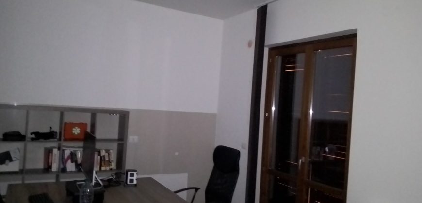 Aci Catena pressi ex Dacca ville di recente costruzione, rifinite e luminose