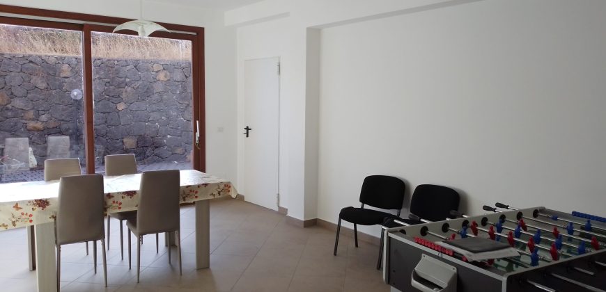 Aci Catena pressi ex Dacca ville di recente costruzione, rifinite e luminose