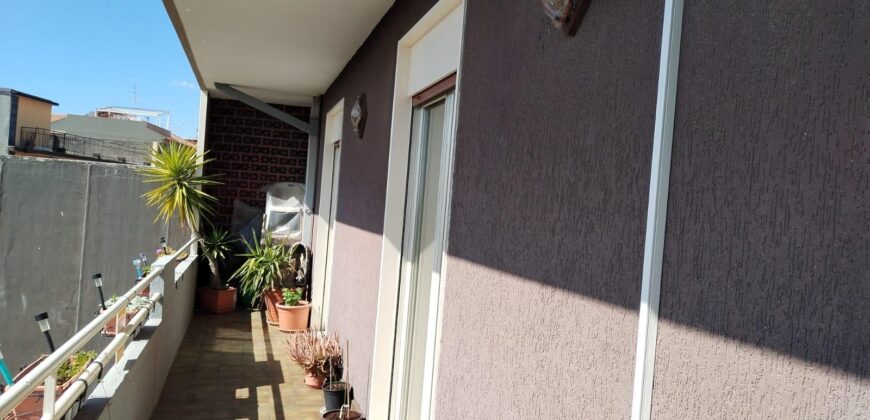Aci Catena 4 vani con garage