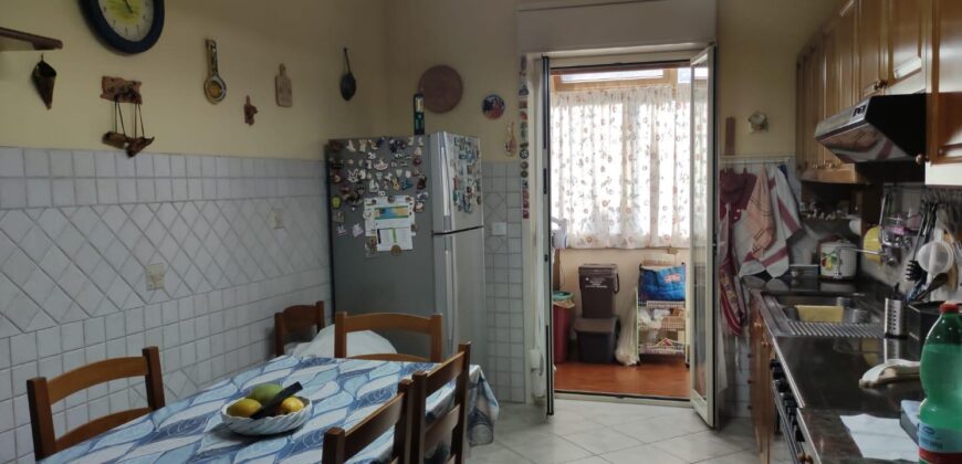 Aci Catena 4 vani con garage