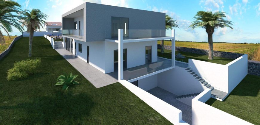 Terreno edificabile 5.000 mq panoramico con concessione – Vista mare e monti
