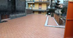 Aci Catena semindipendente con terrazzo