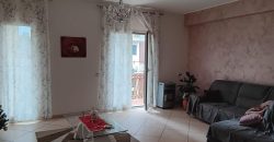 Aci Catena semindipendente con terrazzo