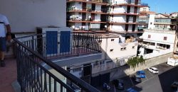Acireale via Wagner 4 vani con garage