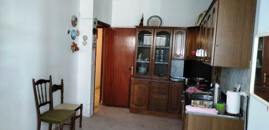 Acireale via Wagner 4 vani con garage