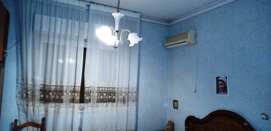 Acireale via Wagner 4 vani con garage