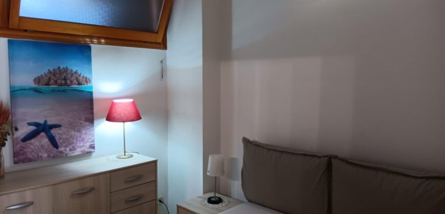 Santa Tecla bilocale arredato