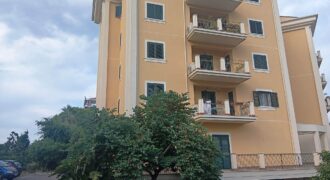 Acireale – Via degli Ulivi | Ampio appartamento 131 mq con garage e cantina