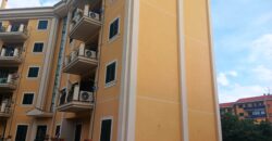 Acireale – Via degli Ulivi | Ampio appartamento 131 mq con garage e cantina