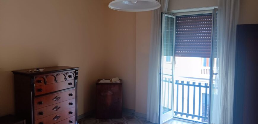 Via Paolo Vasta | Appartamento signorile panoramico e luminoso