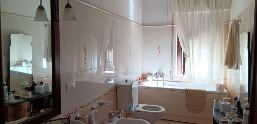 Acireale Appartamento in complesso residenziale con terrazzo panoramico