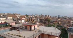 Acireale – Zona San Martino | Luminoso appartamento 90 mq con garage e posto auto