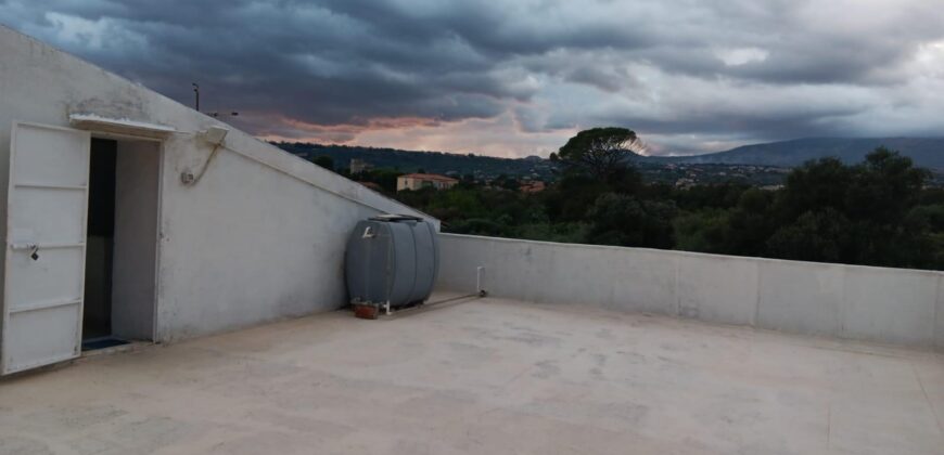 Stazzo – A pochi passi dal lungomare | Appartamento con terrazzo panoramico e garage