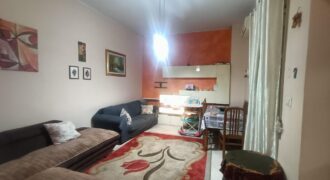 Acireale via S.Vigo 3 vani con terrazzo a livello