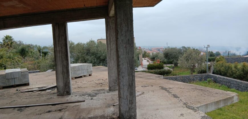 Villa singola panoramica in costruzione