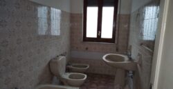 casa singola ad Aci Catena centro – 115 mq con terrazzo e cortile