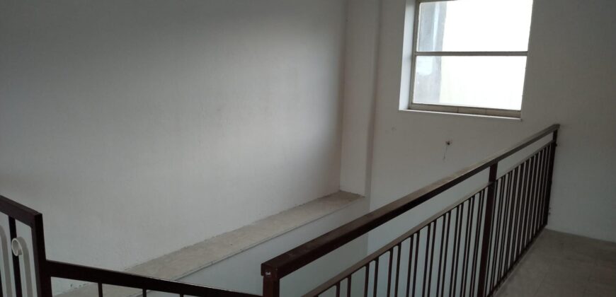 casa singola ad Aci Catena centro – 115 mq con terrazzo e cortile