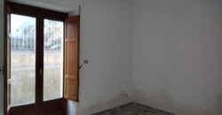 casa singola ad Aci Catena centro – 115 mq con terrazzo e cortile