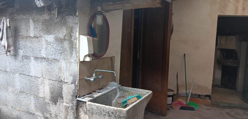 Aciplatani – Casa indipendente su unico livello con terrazzo e cortile