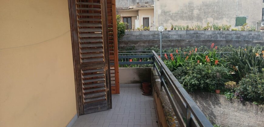 Guardia 3 vani con garage