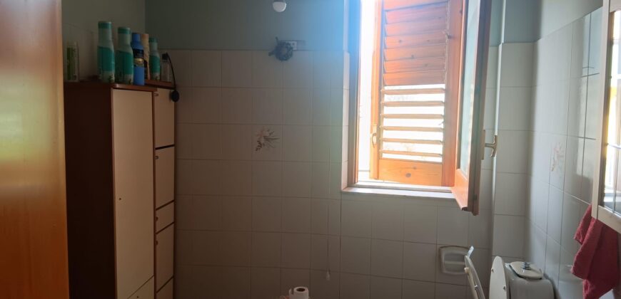 Guardia 3 vani con garage