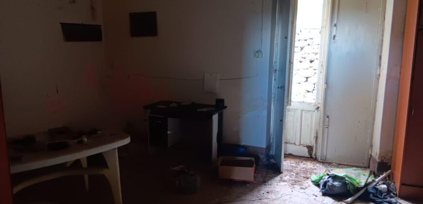 CASA SI PAESE CON TERRENO