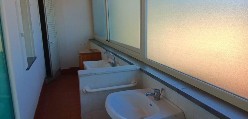 Acireale appartamento semi arredato