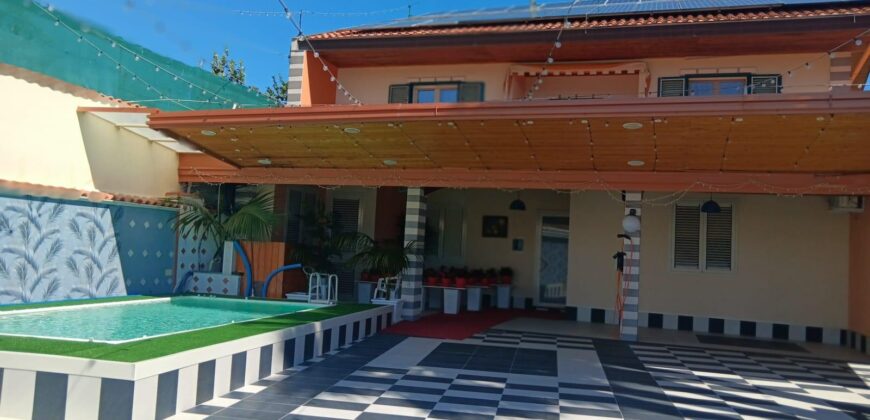 Acireale appartamento semi arredato