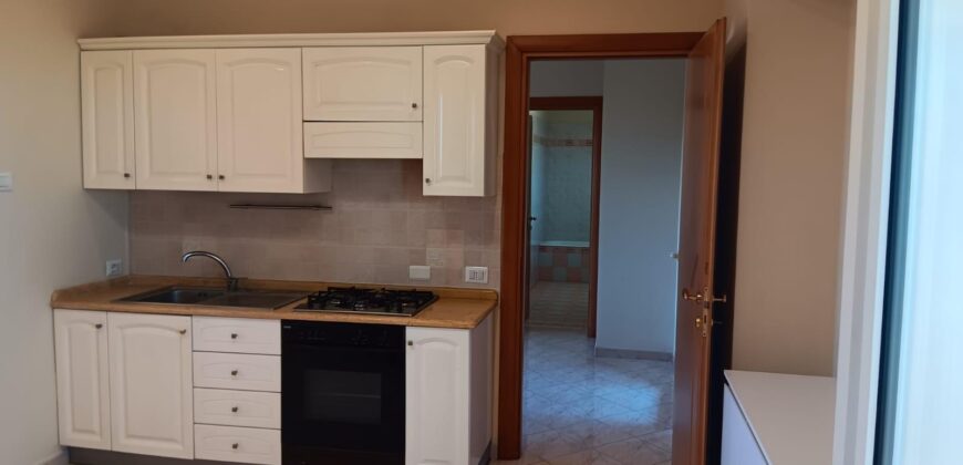 Acireale appartamento semi arredato