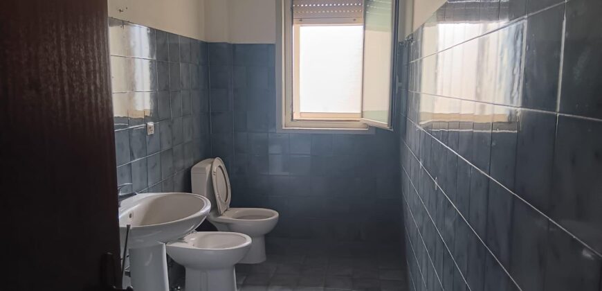 Ampio e luminoso 4 vani in zona centrale e servita – Aci San Filippo