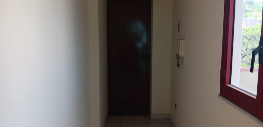 Aci Catena 4 vani,garage e sottotetto