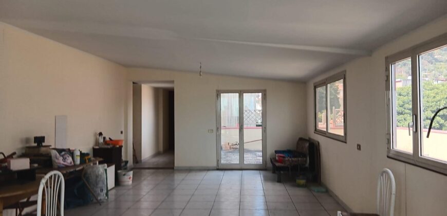 Aci Catena 4 vani,garage e sottotetto