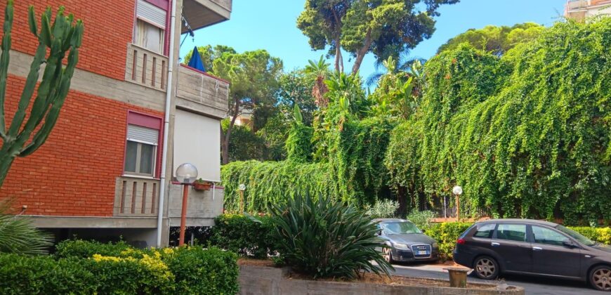 Aci Catena 4 vani,garage e sottotetto