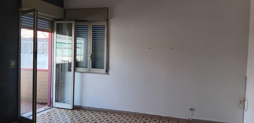 Aci Catena 4 vani,garage e sottotetto