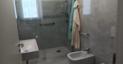 Esclusivo 5 vani ristrutturato in centro con garage – Acireale